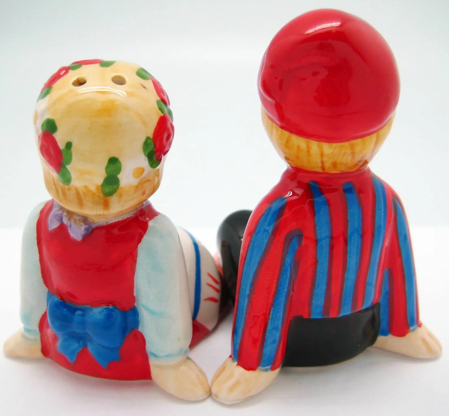 Cute Salt and Pepper Shakers Scandinavian Sitting Couple
