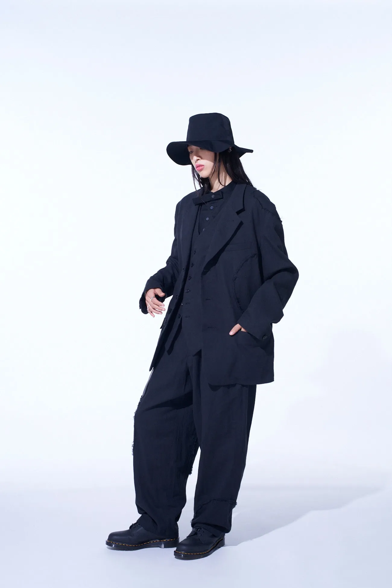 LINEN/COTTON HERRINGBONE ZIGZAG CUT-OUT JACKET