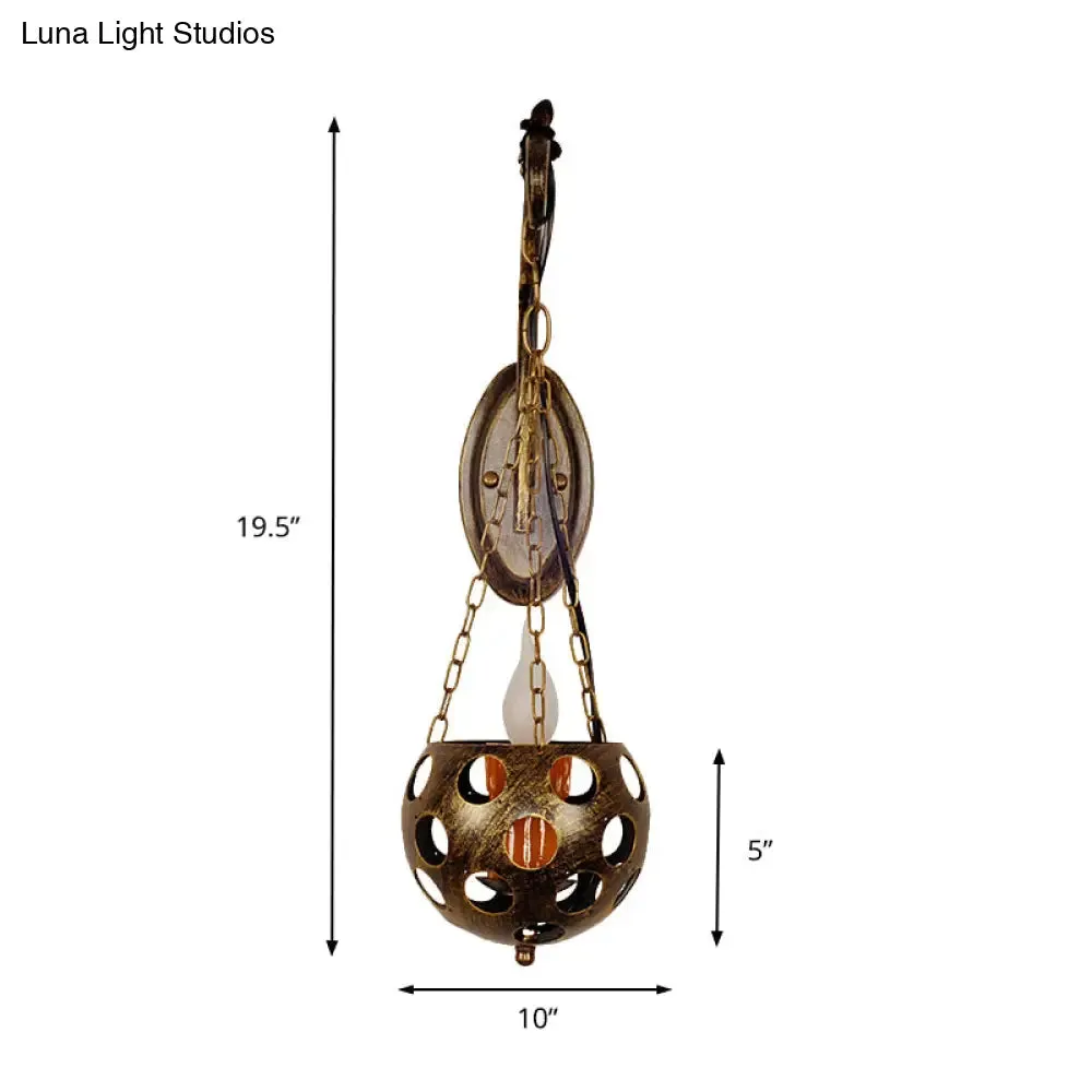 Vintage Retro Metal Candle Wall Sconce Pendant Light in Aged Brass - 1 Light